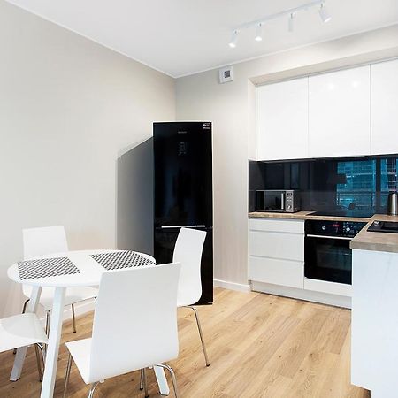 Ms Apartments Sky Tower V Гданьск Экстерьер фото
